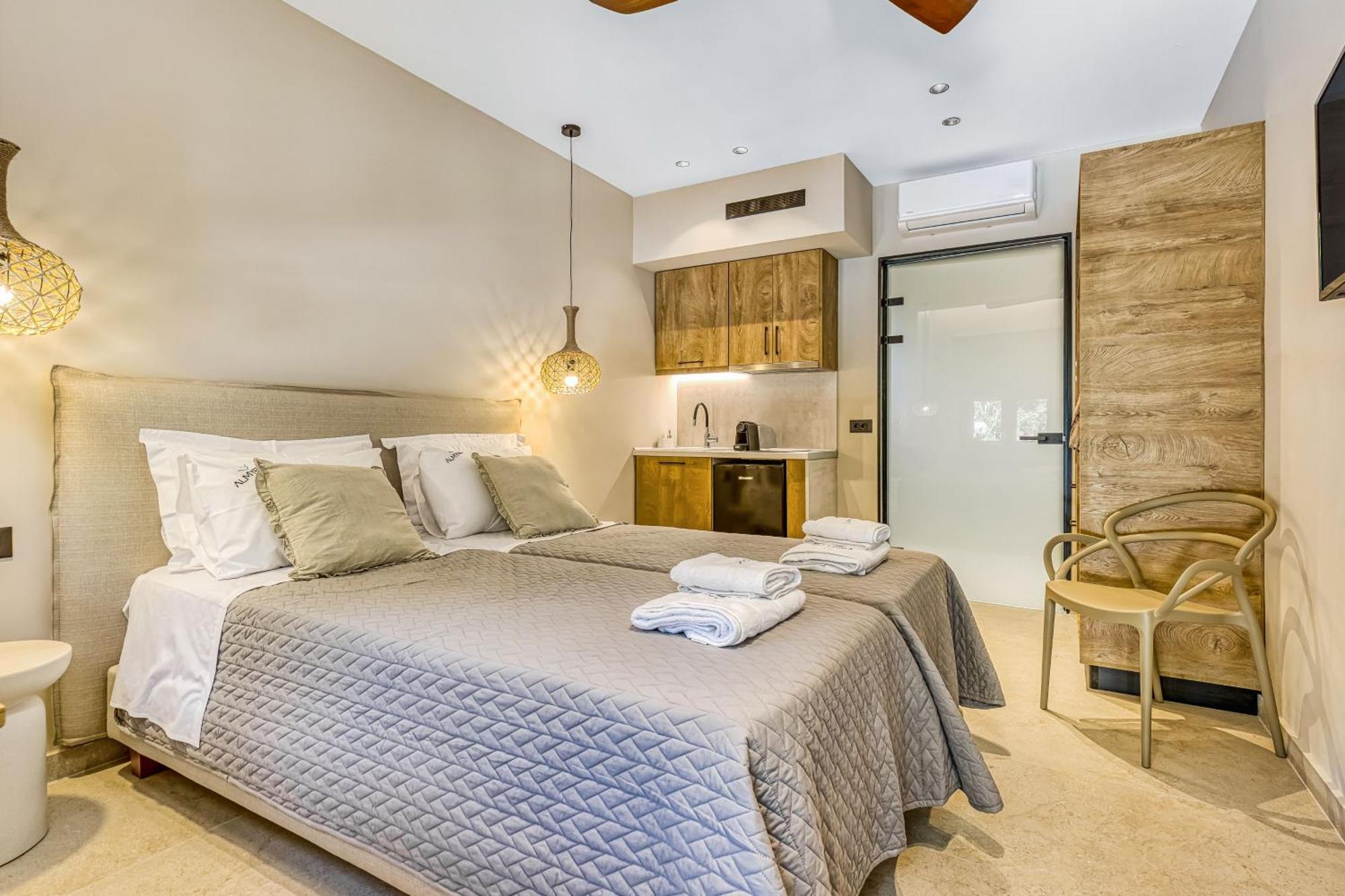 Aparthotel Almyra &