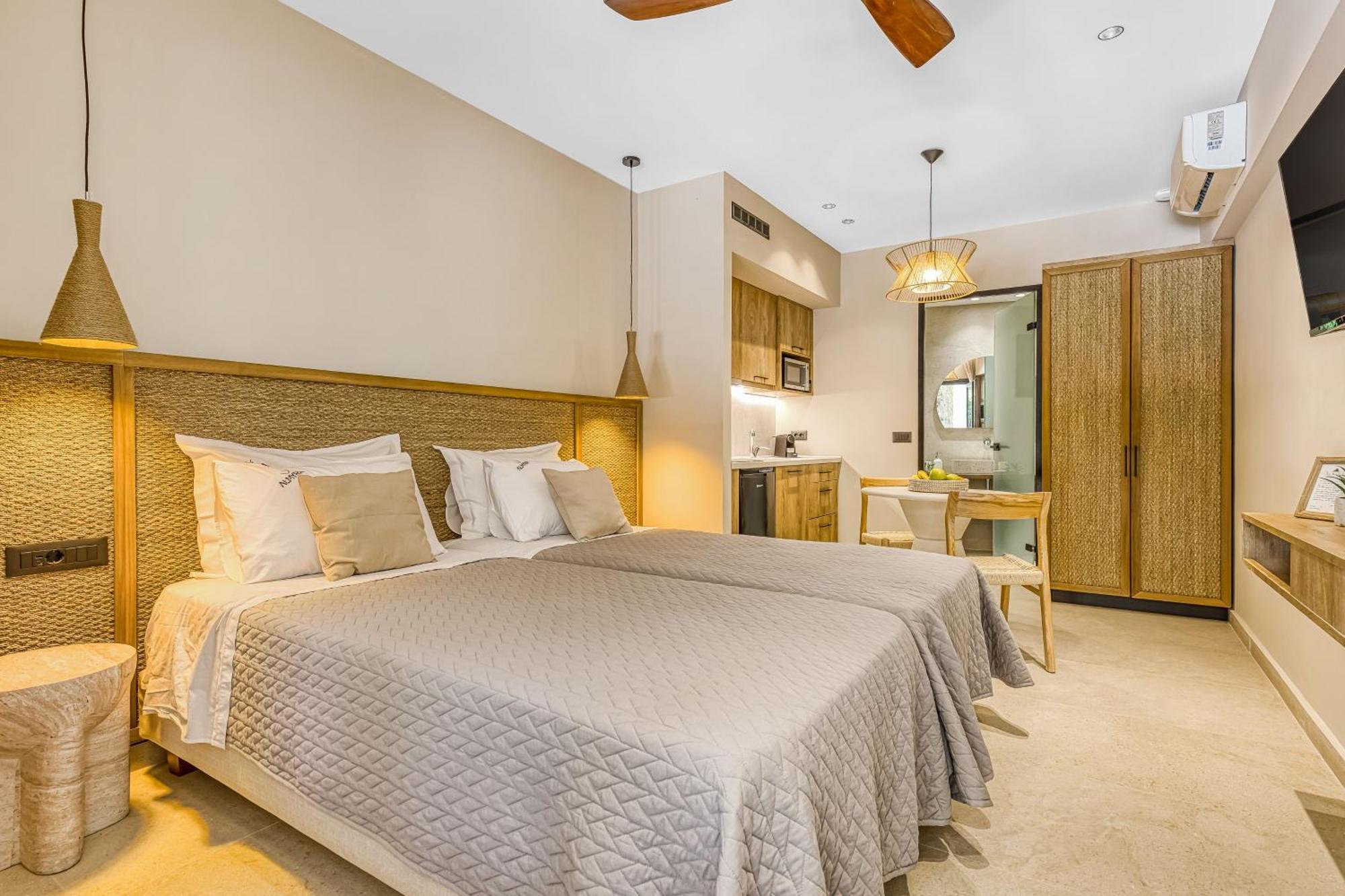 Almyra & 3* Agios Gordios (Corfu)