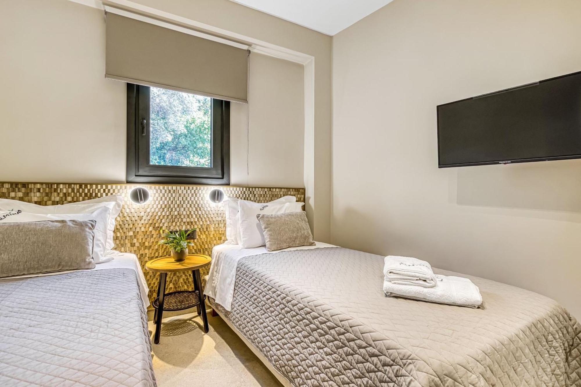 Almyra & Aparthotel