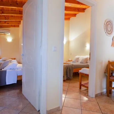 Almyra Apartments & Studios Agios Gordios  Exterior foto