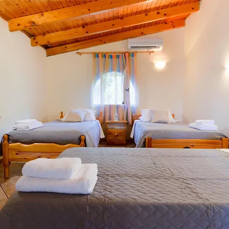 Almyra Apartments & Studios Agios Gordios  Exterior photo