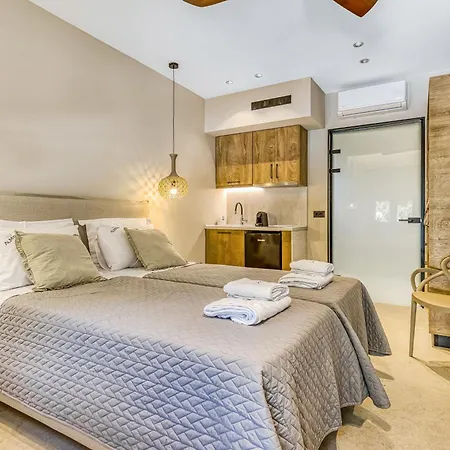 Almyra Apartments & Studios Agios Gordios  Exterior photo