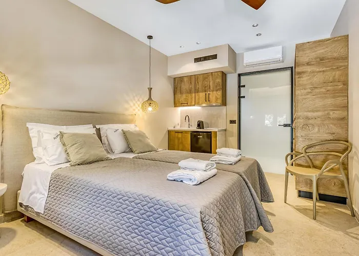 Almyra Apartments & Studios
