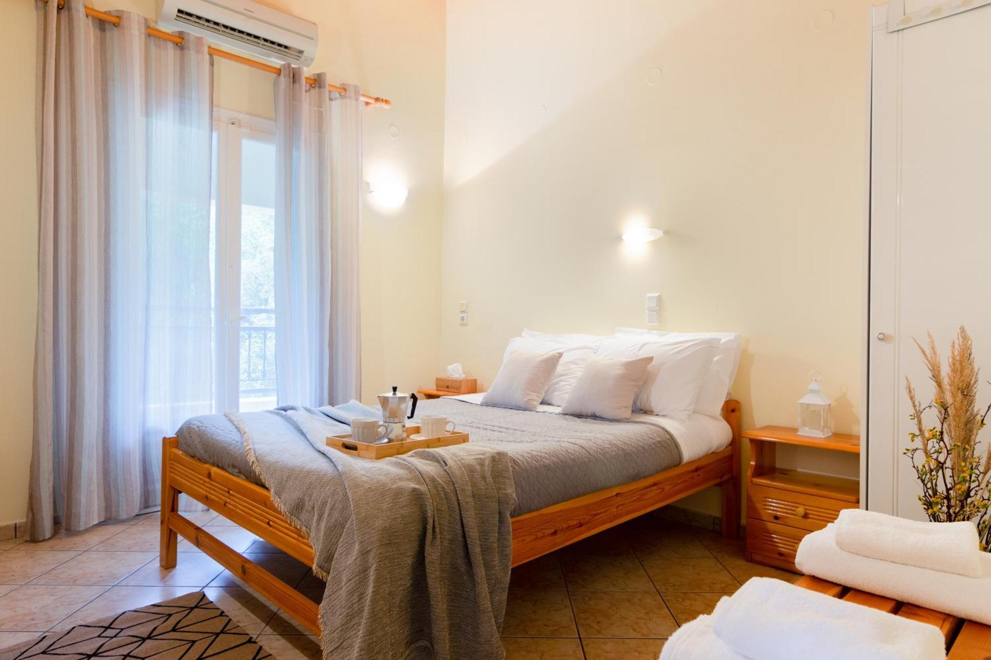 Aparthotel Almyra &