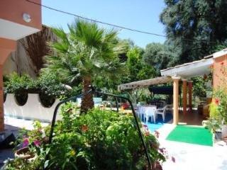 Aparthotel Almyra & Agios Gordios (Corfu)