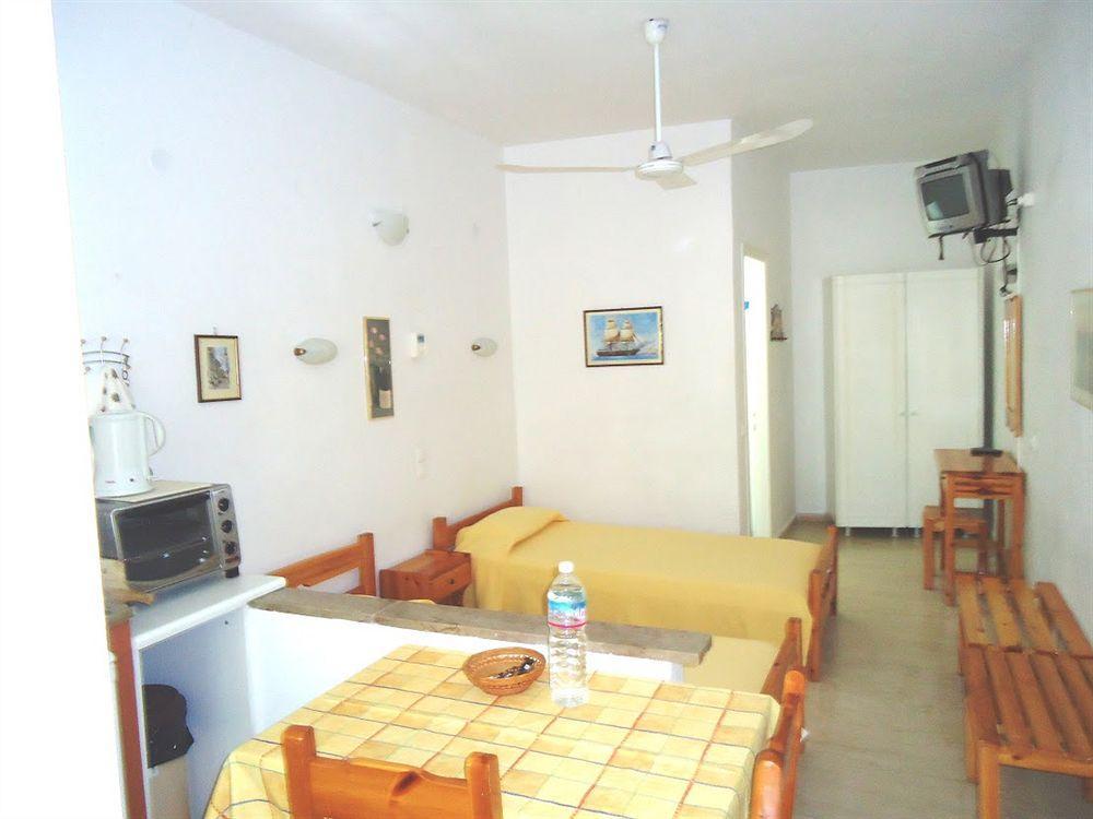 Almyra & Aparthotel