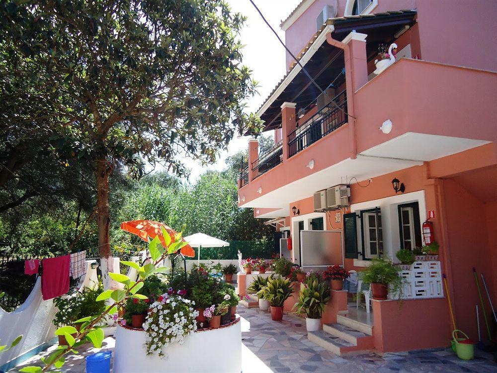 Almyra & Aparthotel