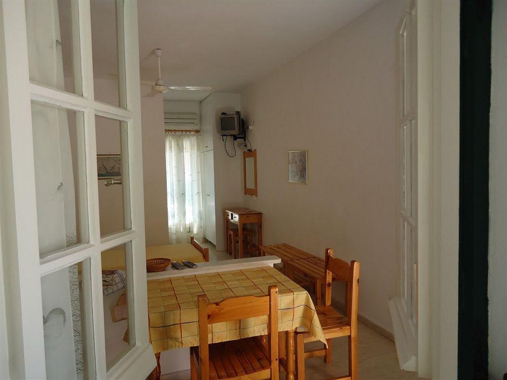 Almyra & 3* Agios Gordios (Corfu)