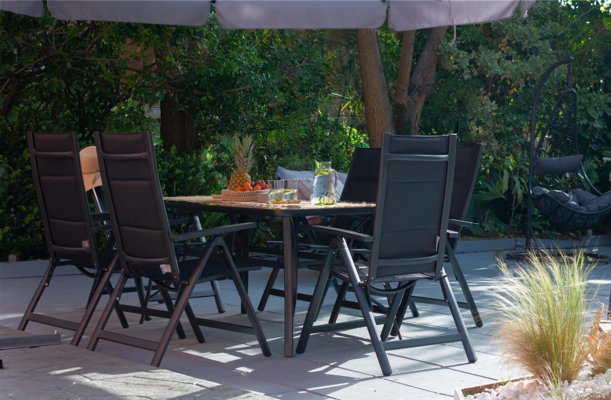 Hotel apartamentowy Almyra & 3*