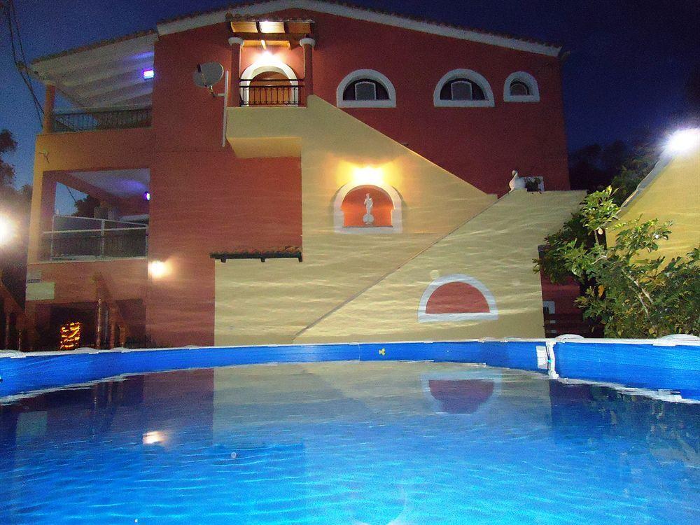 Almyra & Hotel apartamentowy 3*