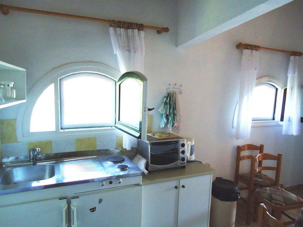 Almyra & 3* Agios Gordios (Corfu)